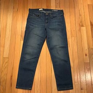 GAP SEXY BOYFRIEND JEANS